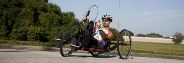 inspirational|FORCE 3 BE11.jpg|Sport wheelchair Top End Force 3 black frame man on a race