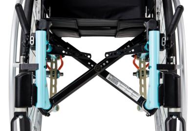 Telescopic cross-brace