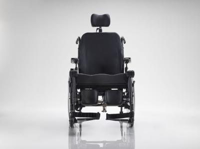 Clematis Pro E-tilt with wide seat