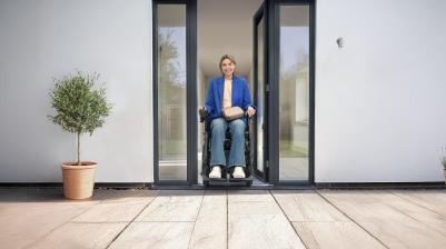 AVIVA RX10 - Fits narrow doorways