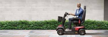 Lifestyle image - Invacare Comet Pro mobility scooter