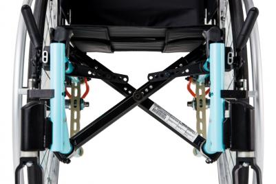 Telescopic cross-brace