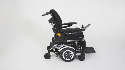 cover|TDX3-846x476.jpg|Invacare TDX SP power wheelchair electric lift