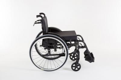 cover|ACTIONXT CV07.jpg|Manual wheelchair Invacare Action XT
