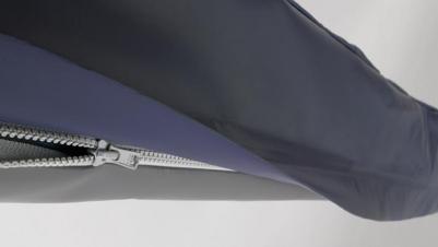feature|Premier maxiglide zip detail.jpg|Invacare Softform Maxiglide air mattress