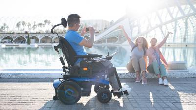 benefit|AVIVA BE50.jpg|Invacare Aviva RX 40 Modulite power wheelchair