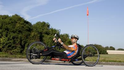 benefit|FORCE 3 BE07.jpg|Sport wheelchair Top End Force 3 black frame