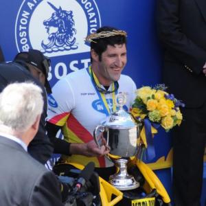 benefit|Eliminator.jpg|Sport wheelchair Top End Eliminator man on a race